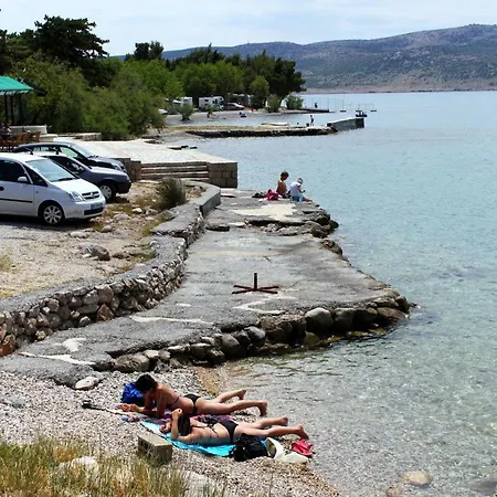 Gasthof Triple Starigrad 17698k 3*